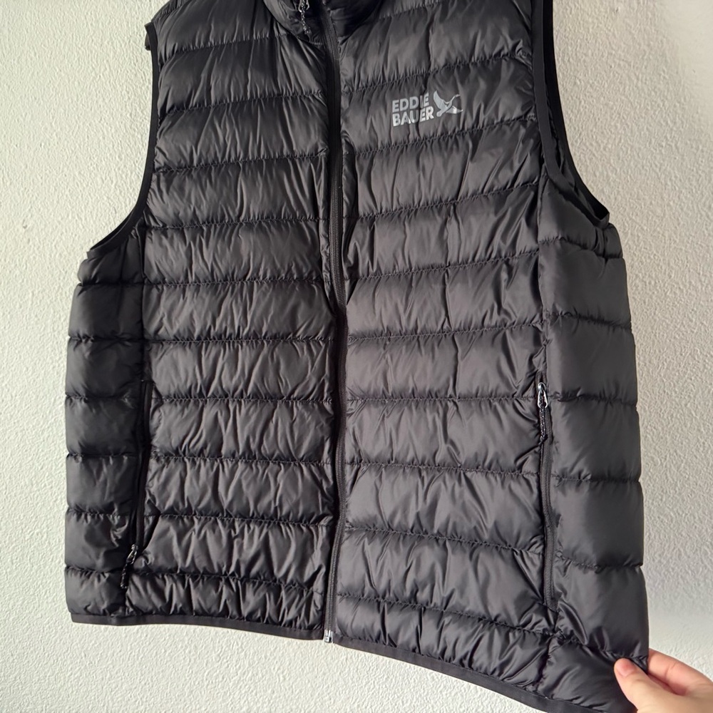 Eddie Bauer CirrusLite Down Puffer Vest NEW Black Outdoor Gorpcore XL Athleisure - Picture 3 of 12